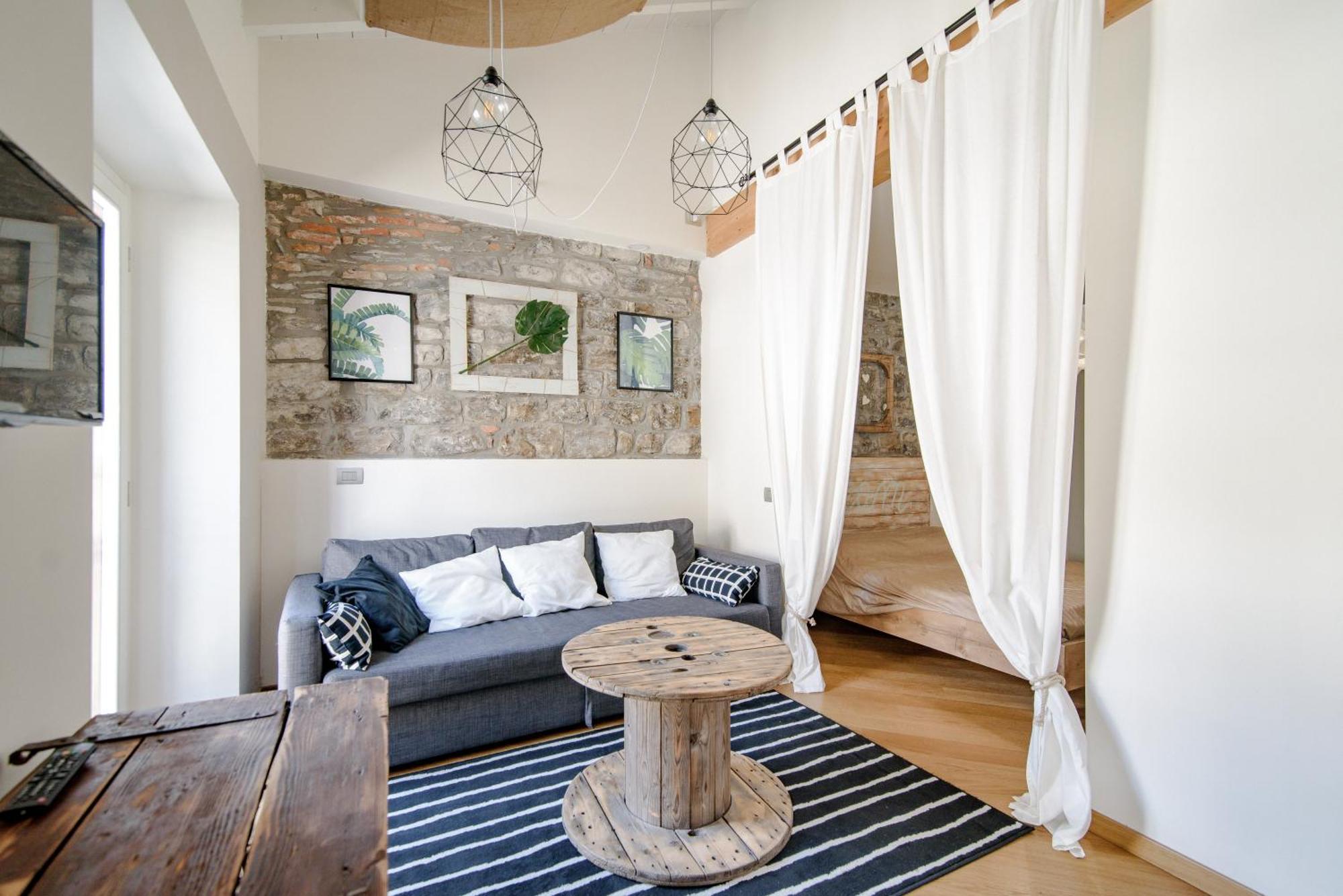 Gem Of The Lake - Luxury Apartment Como Old Town Екстер'єр фото