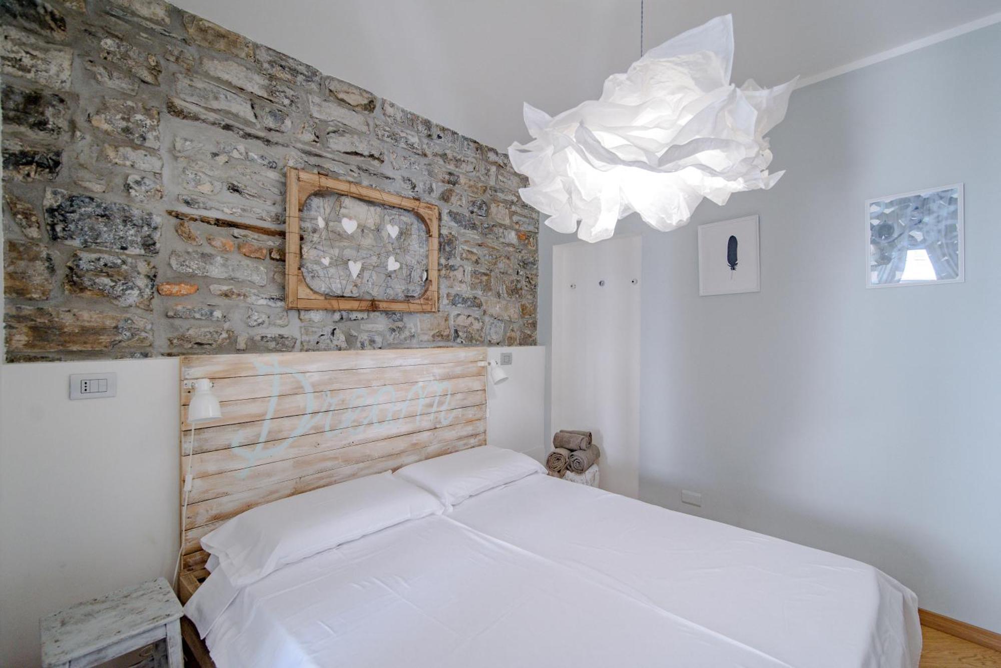 Gem Of The Lake - Luxury Apartment Como Old Town Екстер'єр фото